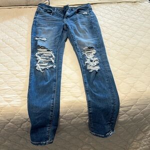 Women’s American Eagle skinny stretch jeans, size 6, like new, distressed